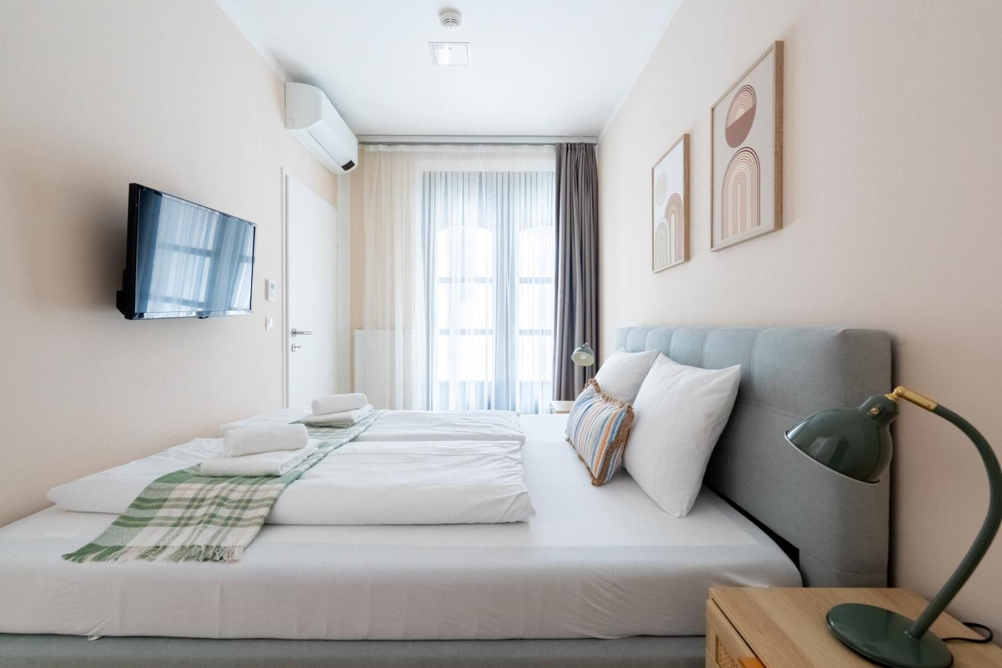 Schoenbrunn Apartment *